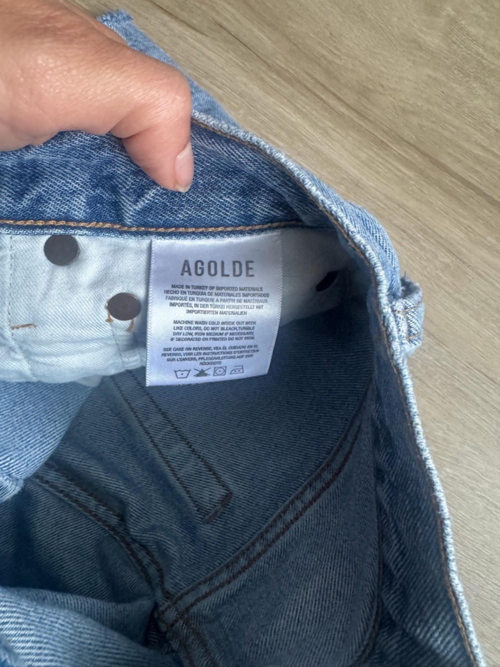 Agolde Shorts Womens 23 Blue Denim Riley Button Fly Preppy Casual - Picture 5 of 7